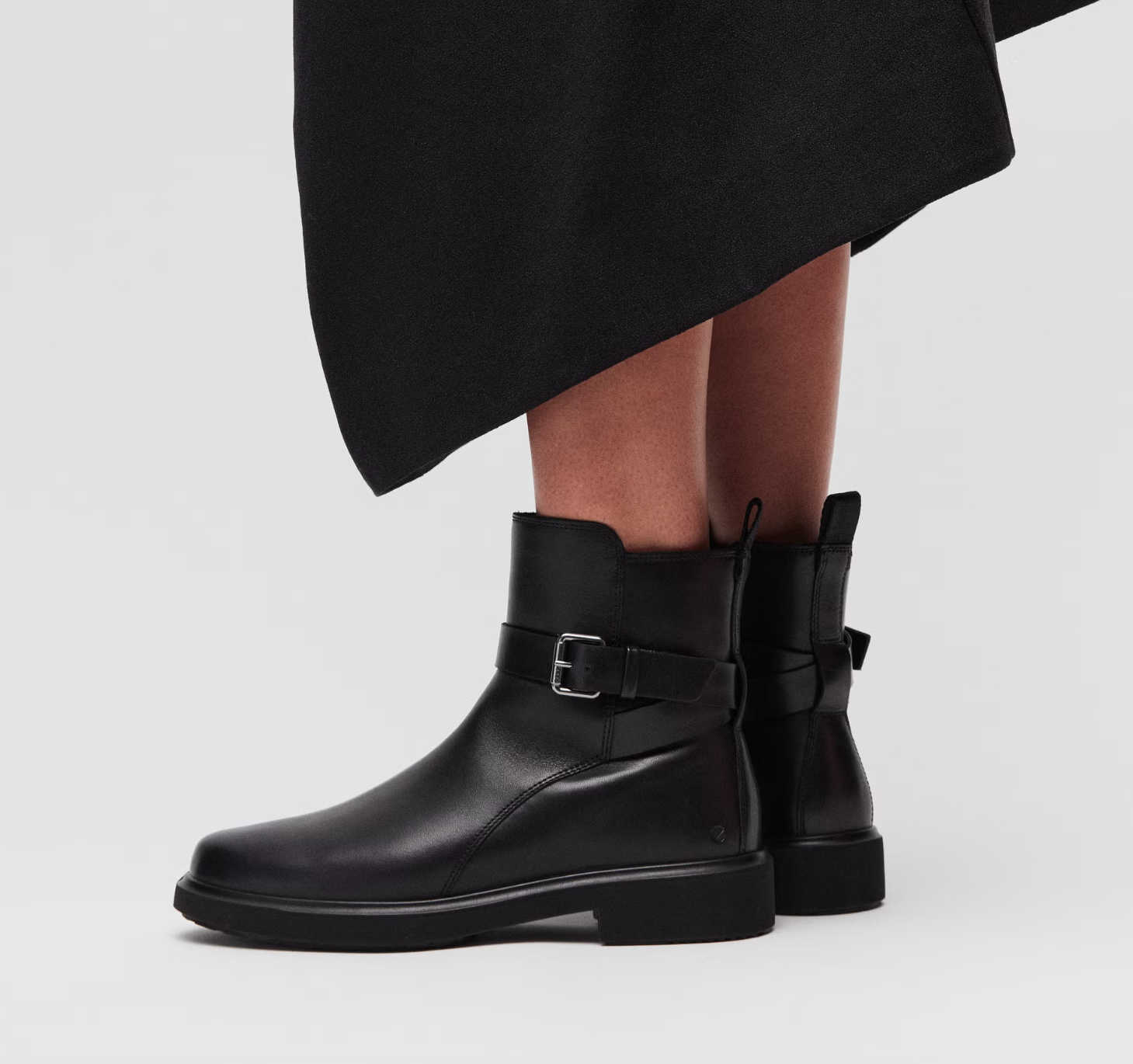 Greatest Womens Leather-based Boots for Journey