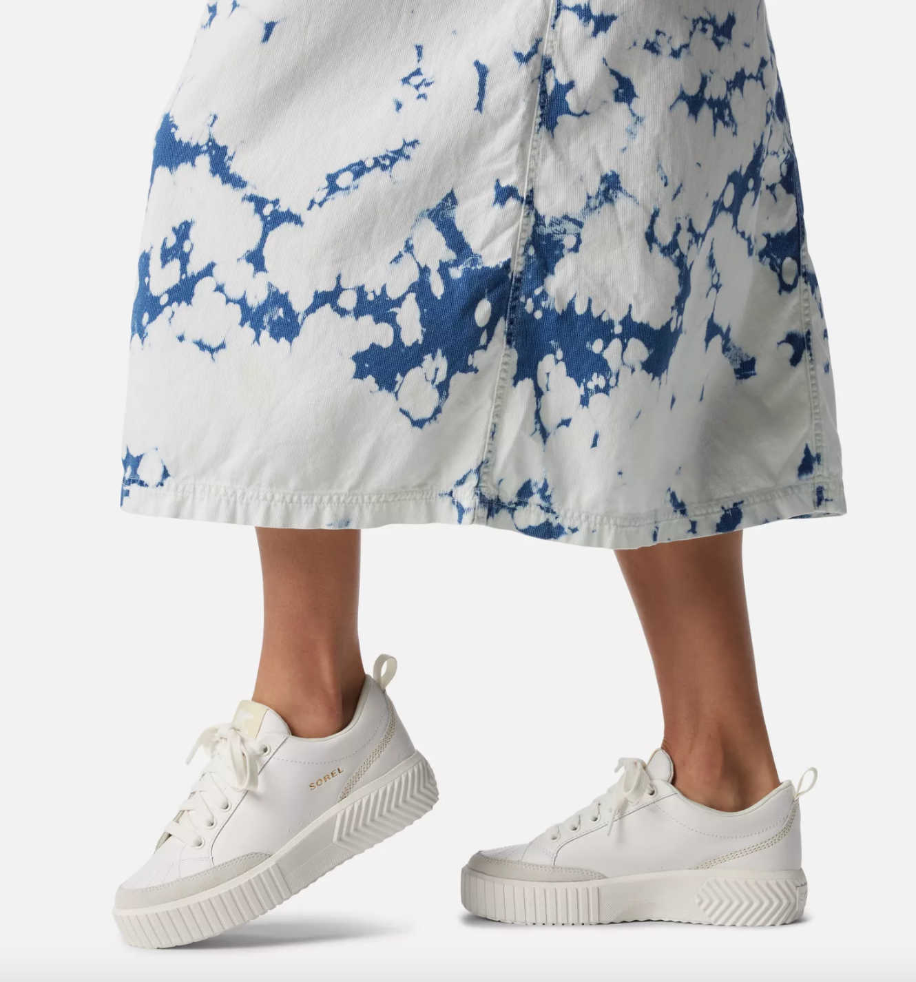 10 Greatest Style Sneakers for Ladies That Don’t Skimp on Consolation