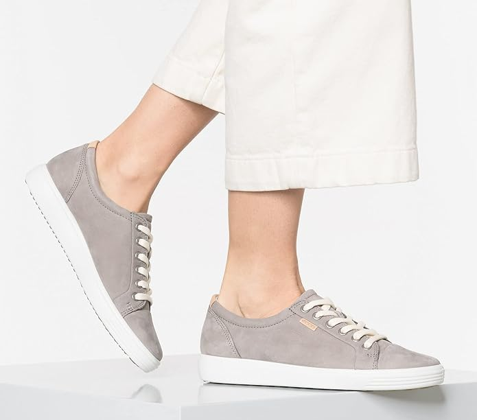 10 Greatest Style Sneakers for Ladies That Don’t Skimp on Consolation
